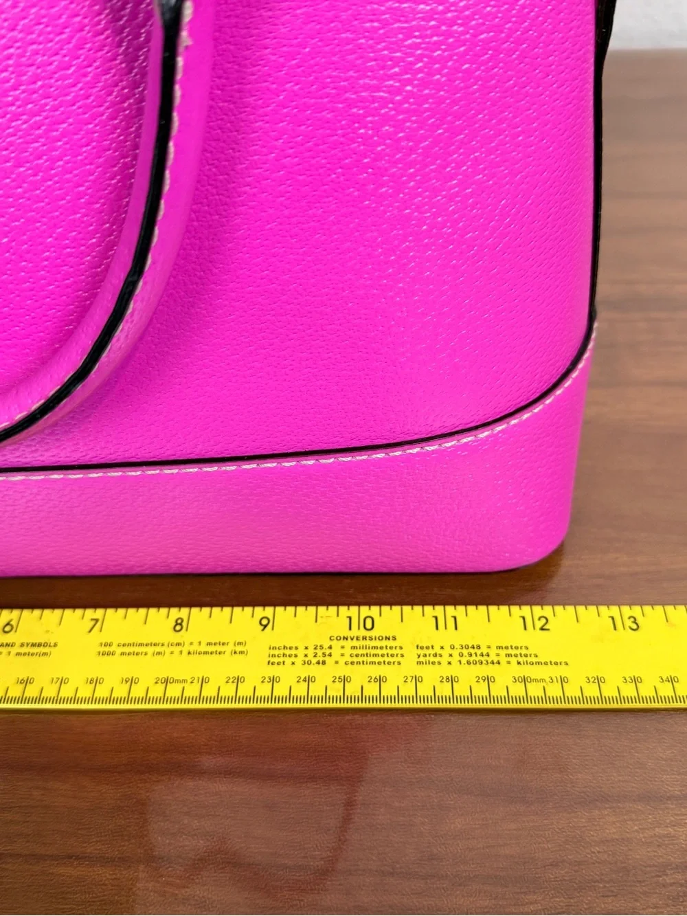 kate spade Wellesley Hot Pink Pebbled Leather Satchel EUC